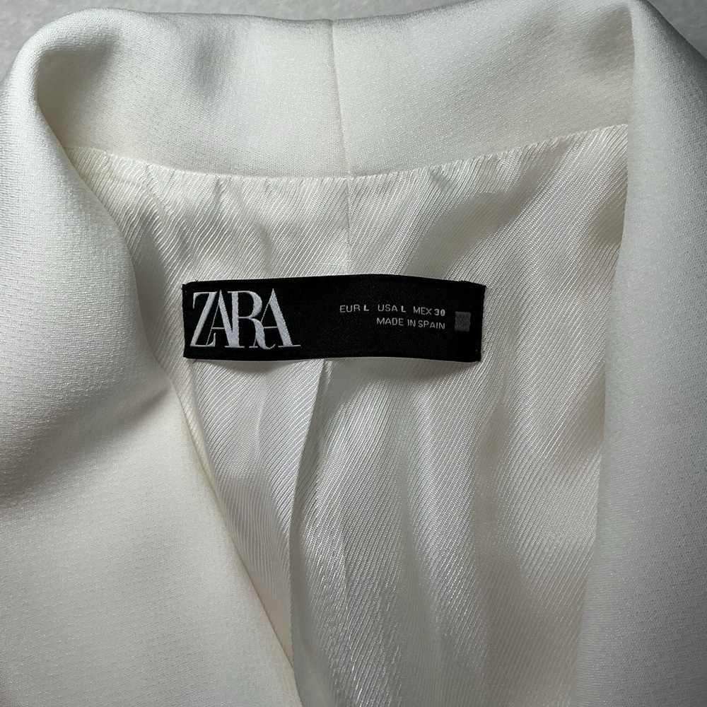 Zara Elegant White Double-Breasted Women's Coat - Picture 7 of 8